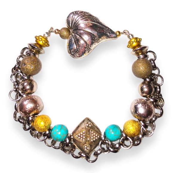 Handmade beaded elasticated bracelet - Picture 1 of 6